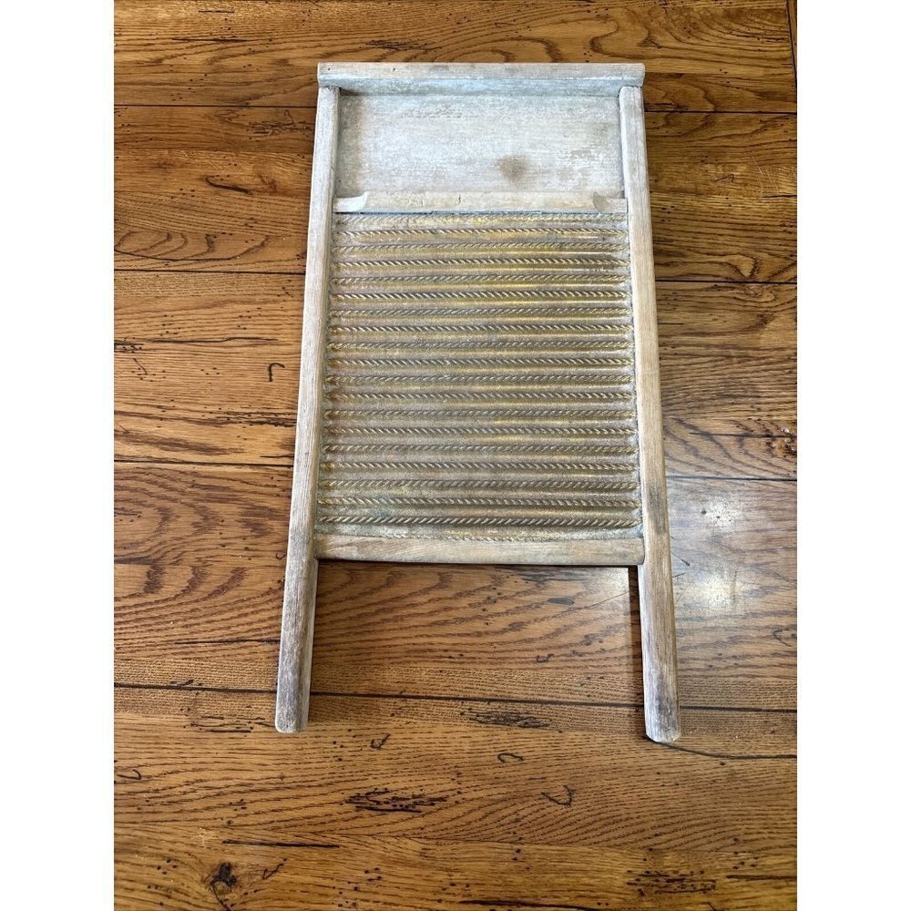 VINTAGE WASHBOARD - Picture 6 of 9